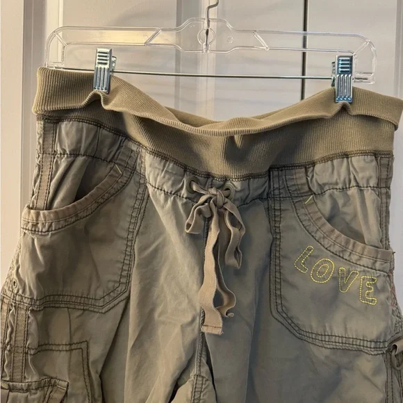 GAP Vintage Embroidered Olive Green Cargo Pants - Picture 2 of 13